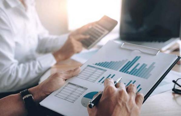 انجام امور مالی و مالیاتی در مشهد