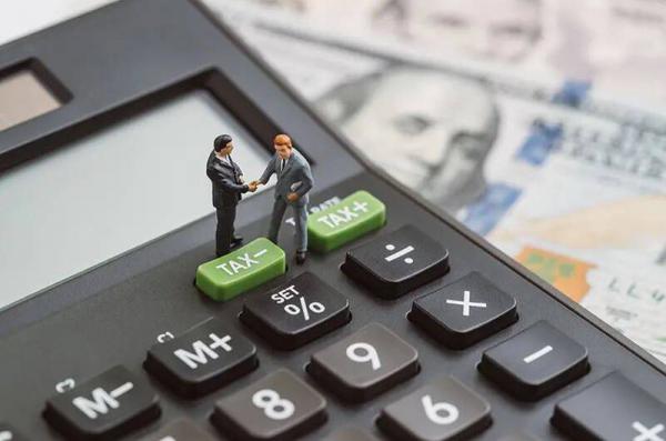 مهم ترین ویژگی مشاور حقوقی مالیاتی