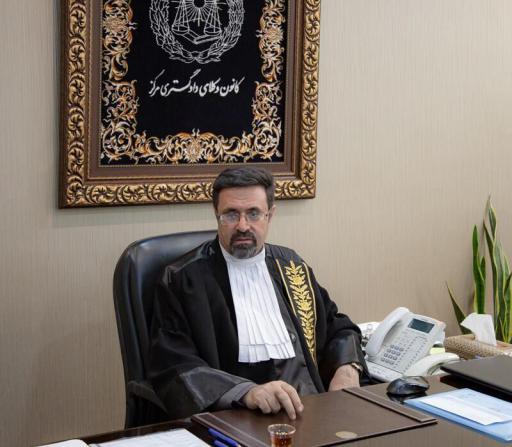 آیا وکیل مالیاتی همان مشاور مالیاتی است؟